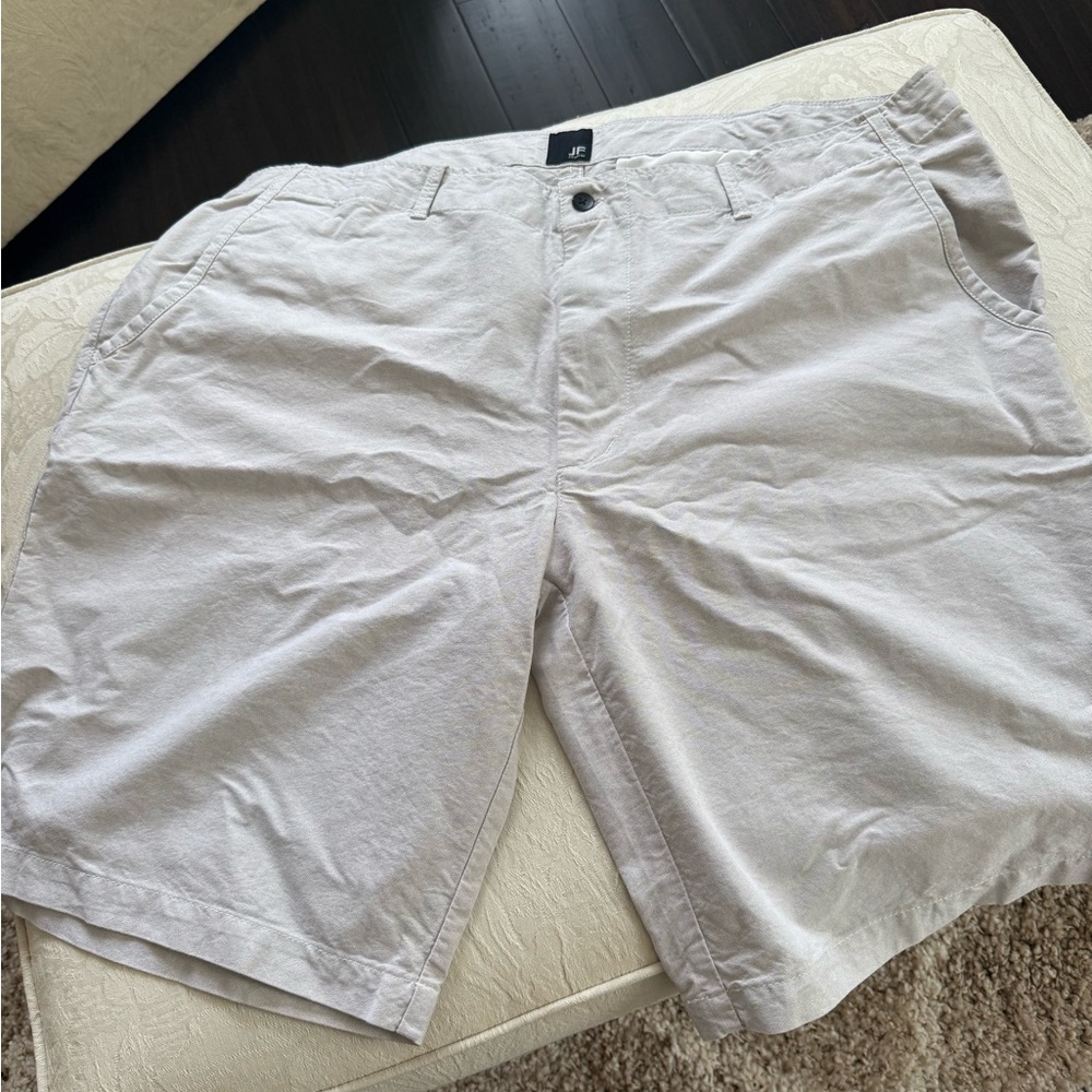 Men's Cream Color Shorts‎
